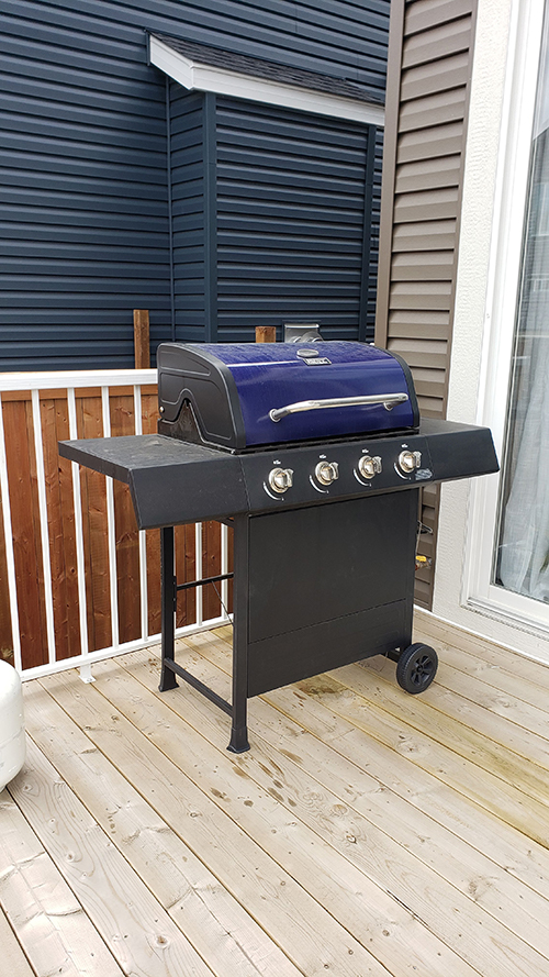 transform-your-BBQ-with-rust-oleum-spray-paint-diy-inspirational-project-before
