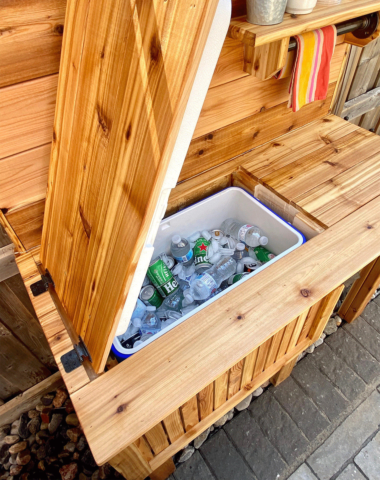 how-to-build-diy-outdoor-beverage-station-with-rust-oleum-varathane-wood-stain-by-inspirational-project-after-3