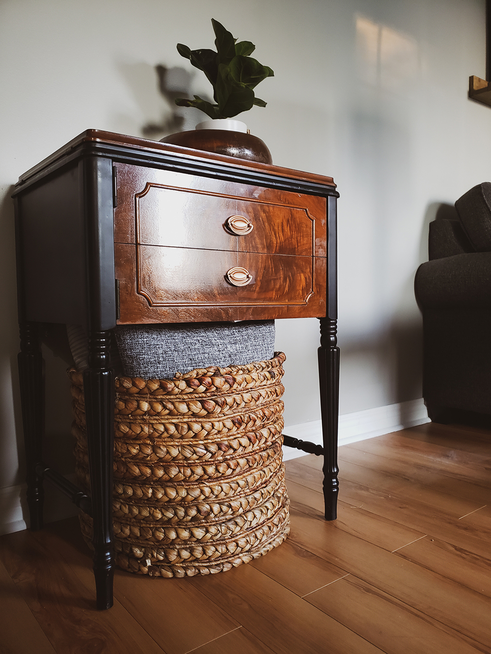 painting-old-sewing-table-rust-oleum-diy-inspirational-project-after
