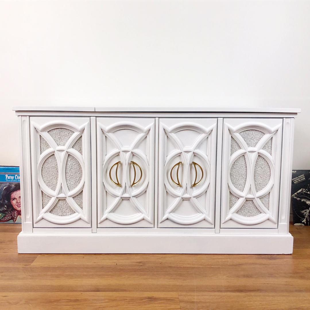 rust-oleum-vintage-radio-upcycle-inspirational-project-after