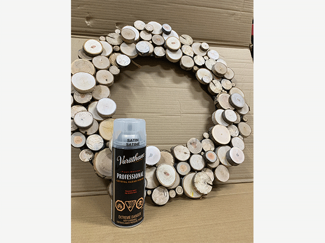 Rustic-Seasonal-Wreath-DIY-Project-by-Rust-Oleum-Canada